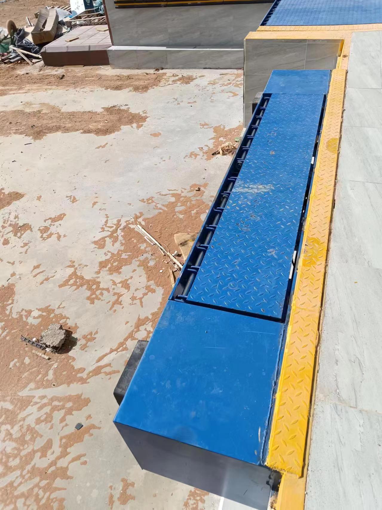 Cạnh của Dock Leveler