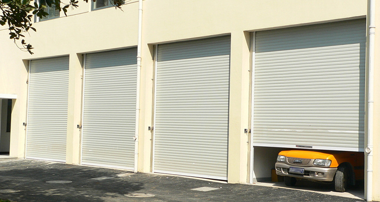 Hướng dẫn toàn diện về cửa cuốn hợp kim nhôm