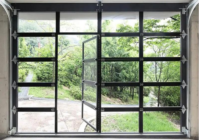 Cửa nhà để xe bằng kính