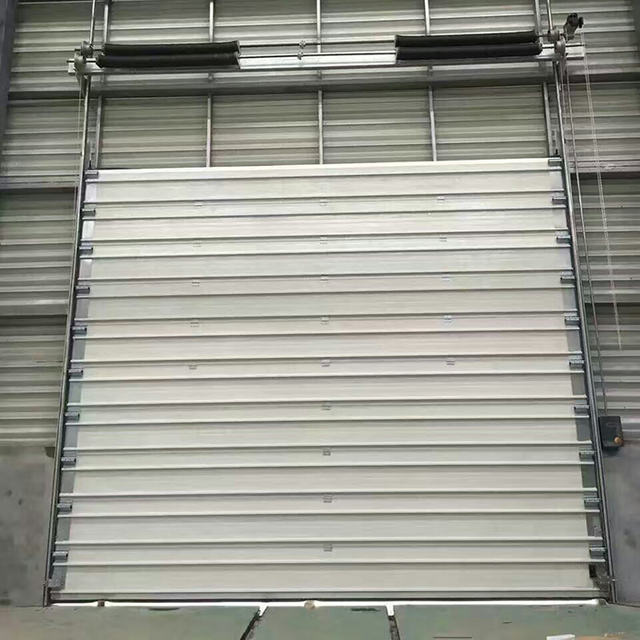 Siêu kích thước Windproof cách điện với cửa cắt công nghiệp sườn