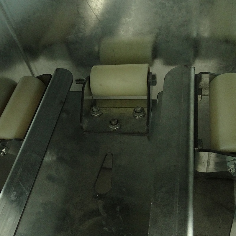 Cửa nhà chứa máy bay nâng bằng vải PVC